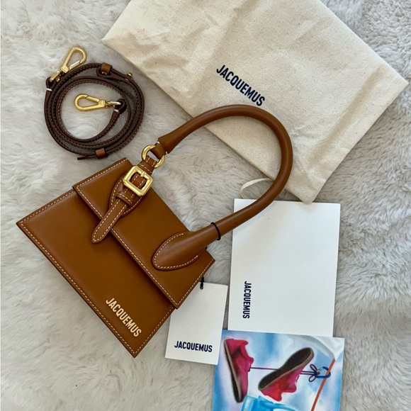 * SOLD SOMEWHERE ELSE* 
 NEW JACQUEMUS Medium Chiquito with buckle - Picture 1 of 8